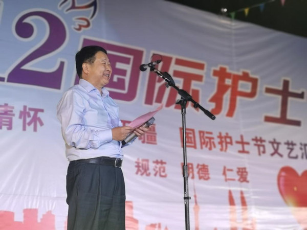 淮南市职业技术学院医学院举办纪念“5.12国际护士节”授帽仪式暨文艺汇演活动