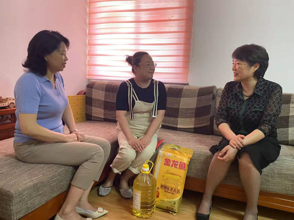 淮南市总工会开展“六一”儿童节关爱慰问活动