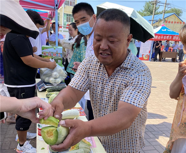 淮南举办首届甜瓜节