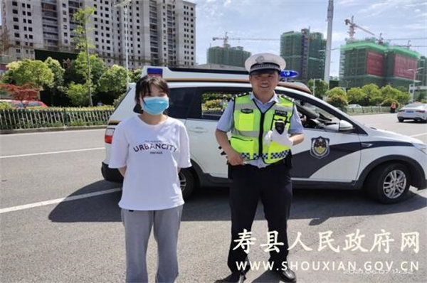 淮南考生忘带身份证寿县交警及时支援
