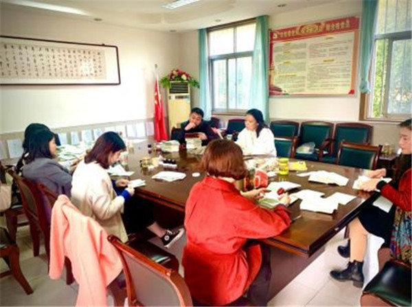 淮南市人力资源和社会保障局干部培训中心送服务上门，落实“我为群众办实事”