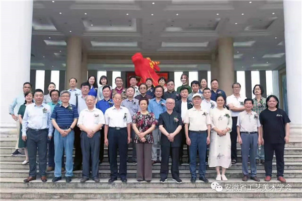 培根铸魂、艺心向党----大国徽匠朱兆龙以实际成绩向中国共产党成立100周年献礼