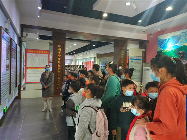 淮南大通区缅怀先烈奉功伟绩传承红色基因