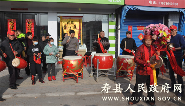 淮南：堰口镇锣鼓喧天过新年