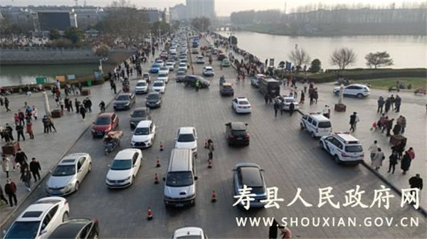 淮南寿县交警：用我的“敬业福”换您的“平安福”