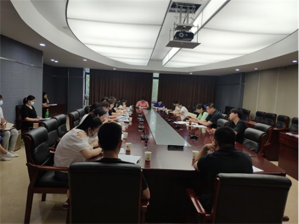 淮南：【凤台县】凤台共青团学习习近平总书记“七一”重要讲话精神专题读书班暨年中工作交流会召开