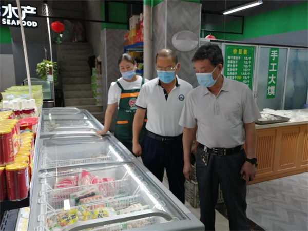 淮南市局三级调研员马开珍赴经开区开展进口冷链食品监管督查工作