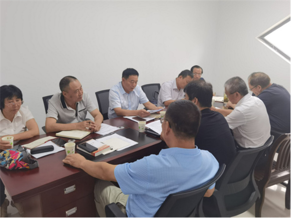 淮南市林业局党组书记鲁金杰列席党支部联系点组织生活会