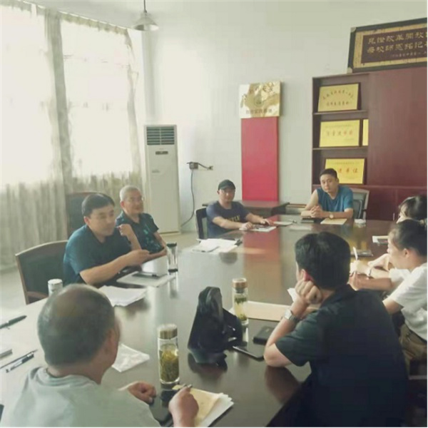 淮南十一中召开教研组长研讨会