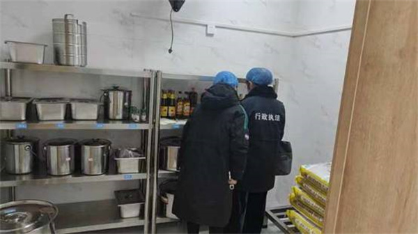 淮南市市场监管局高新区分局开展校园食品安全“统一查、随机检”活动